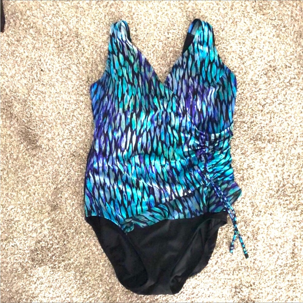 Inches Away Teal Black Slimming One Piece Swimsuit size 12